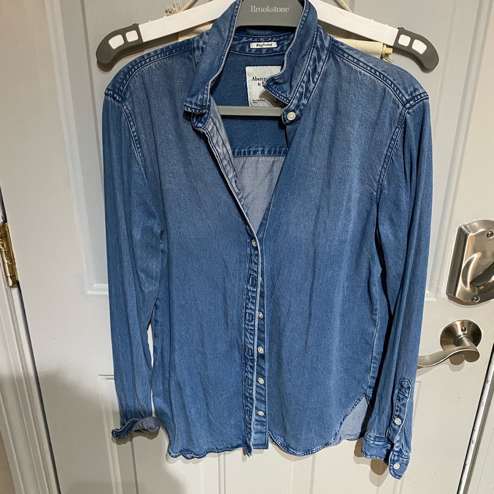 EUC Abercrombie and Fitch Denim Shirt